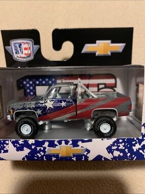 1976 Chevrolet Cheyenne 10, super 10- 4x4 Red White & Blue American Flag Design